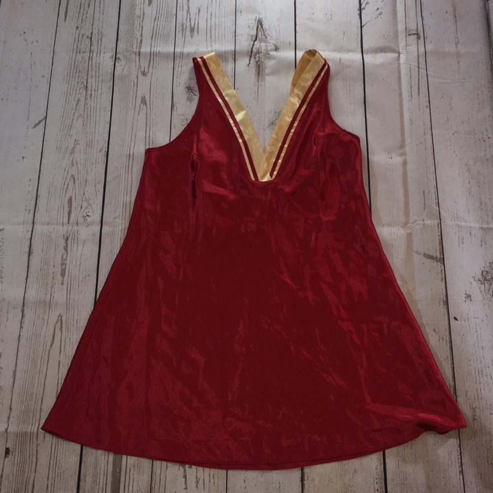 Jones New York Red NWT Satiny Soft Night Gown